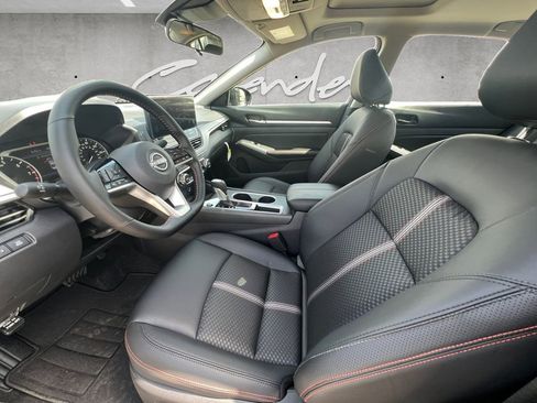 New 2026 Nissan Altima 2.5 SR FWD image 19