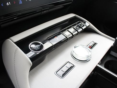 New 2026 Lincoln Navigator Reserve AWD/4WD image 61