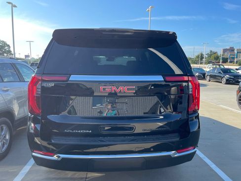 Used 2026 GMC Yukon Elevation RWD image 6
