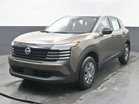 New 2026 Nissan Kicks S image 3