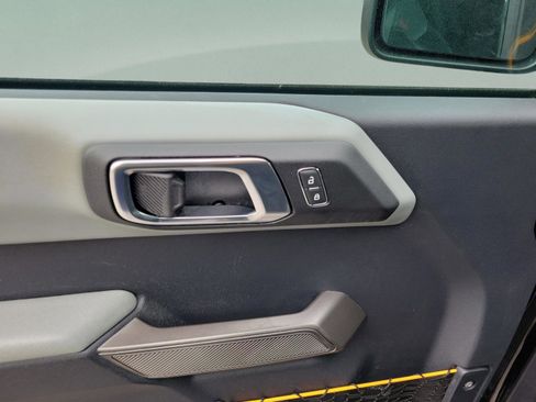 Certified 2022 Ford Bronco Badlands image 5