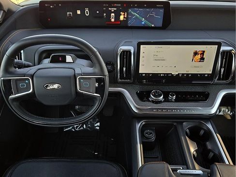 Used 2025 Ford Expedition Tremor image 12