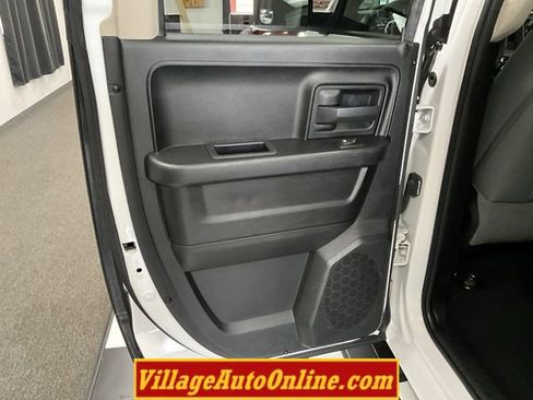 Used 2016 RAM 1500 Express AWD/4WD image 24