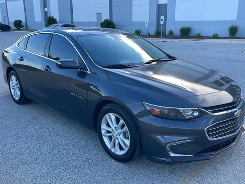 Used 2016 Chevrolet Malibu LT FWD image 4