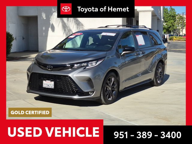 Used 2026 Toyota Sienna XSE FWD image 1