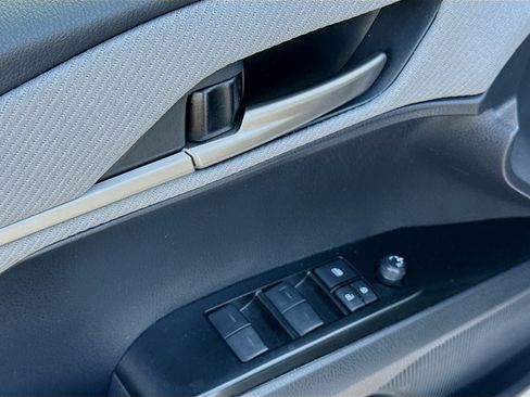 Used 2025 Toyota Camry SE FWD image 22