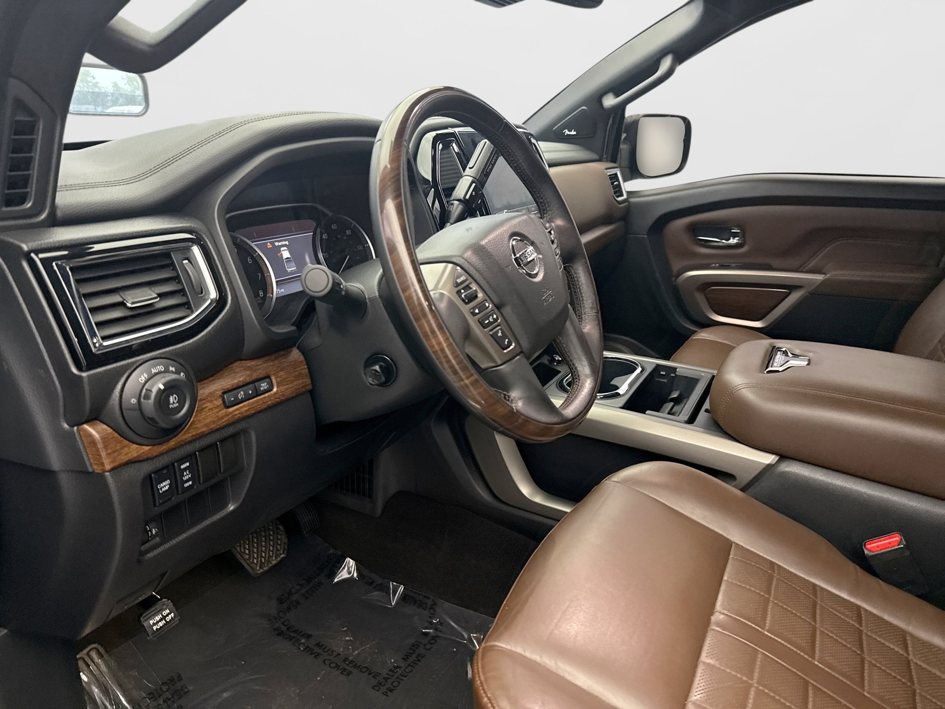 Used 2020 Nissan Titan Platinum Reserve w/ Moonroof Package AWD/4WD image 10