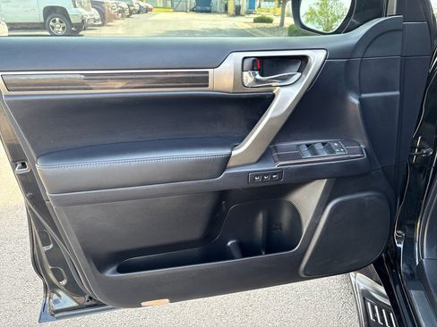 Used 2020 Lexus GX 460 Premium w/ Premium Package AWD/4WD image 13