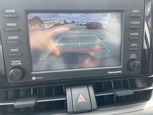 Used 2022 Toyota RAV4 LE AWD/4WD image 20
