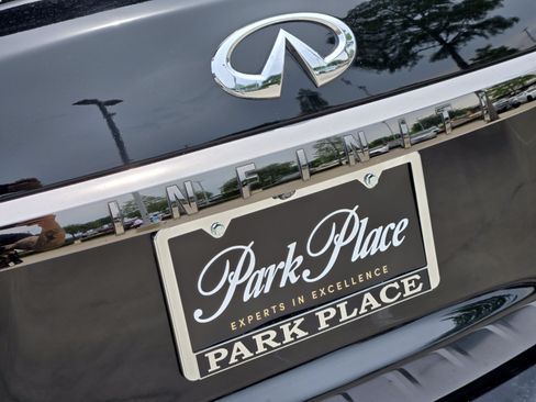 Used 2020 INFINITI QX80 Luxe w/ Edition 30 Package RWD image 43
