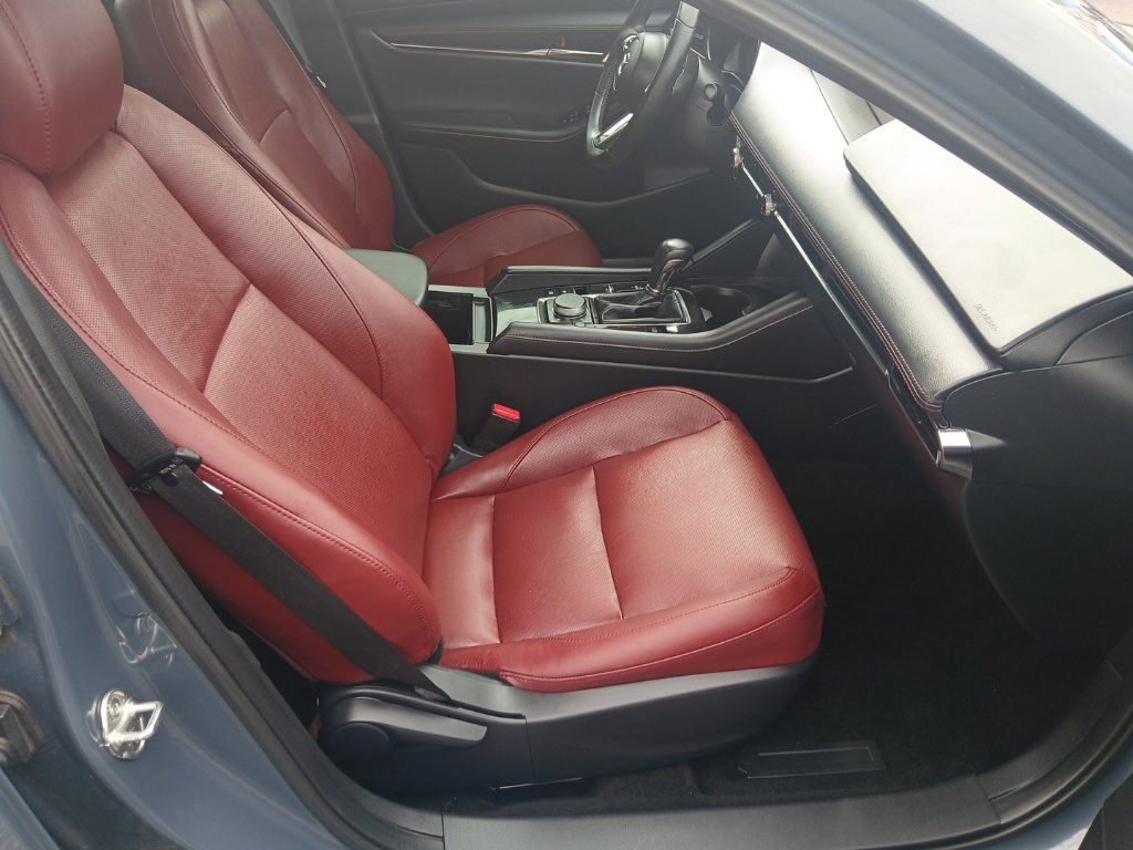 Used 2023 MAZDA MAZDA3 s FWD image 16