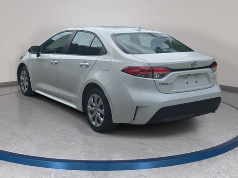 Used 2024 Toyota Corolla LE FWD image 7