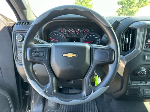 Used 2021 Chevrolet Silverado 1500 Custom AWD/4WD image 11