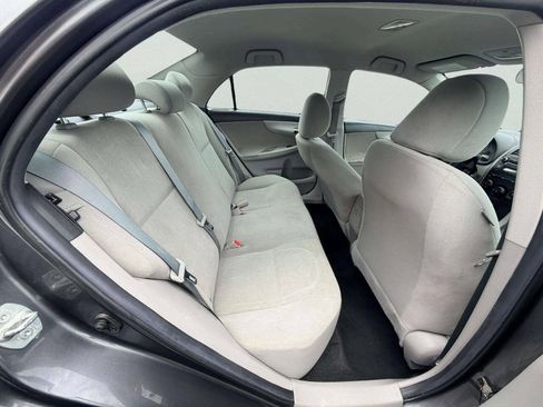 Used 2013 Toyota Corolla L FWD image 25
