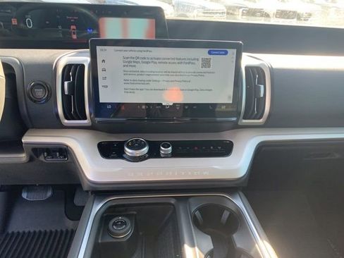 New 2025 Ford Expedition Active RWD image 32