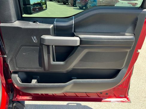 Used 2018 Ford F150 XLT w/ Equipment Group 302A Luxury AWD/4WD image 22