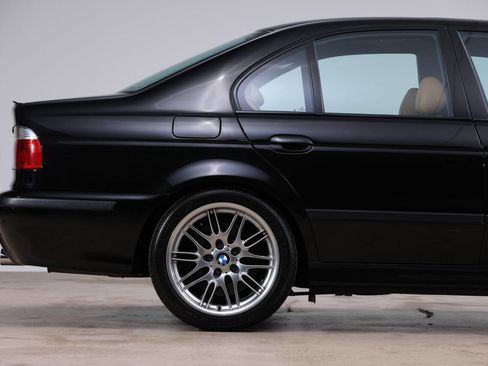Used 2003 BMW M5 image 11