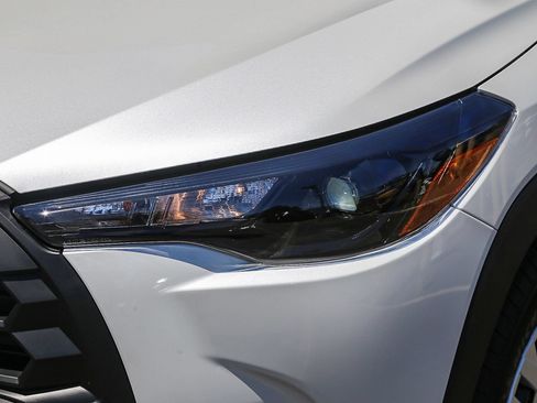 Used 2026 Toyota Corolla Cross L FWD image 7