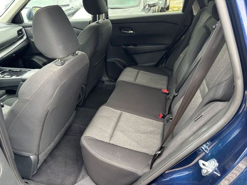 Used 2025 Nissan Rogue SV image 28