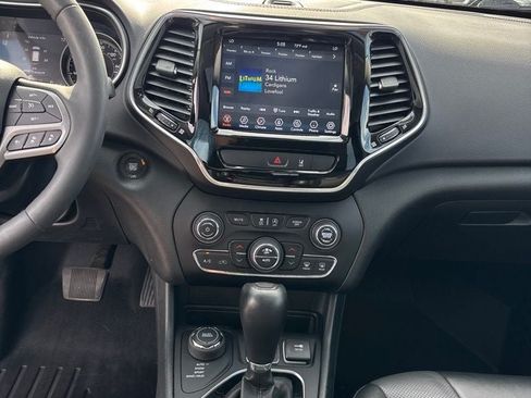 Used 2022 Jeep Cherokee Limited AWD/4WD image 17