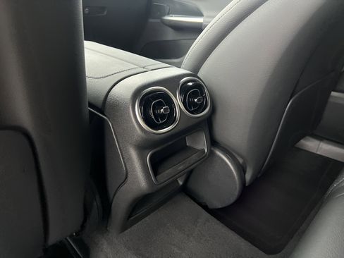 Certified 2025 Mercedes-Benz GLC 300 4MATIC image 24