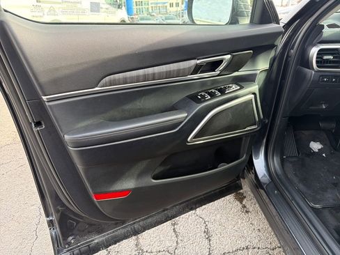 Used 2024 Kia Telluride EX image 21
