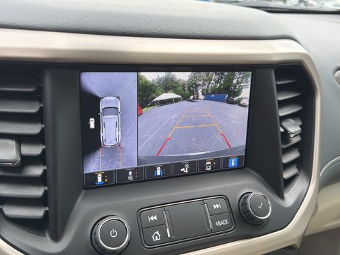 Used 2023 GMC Acadia Denali w/ Denali Ultimate Package FWD image 32