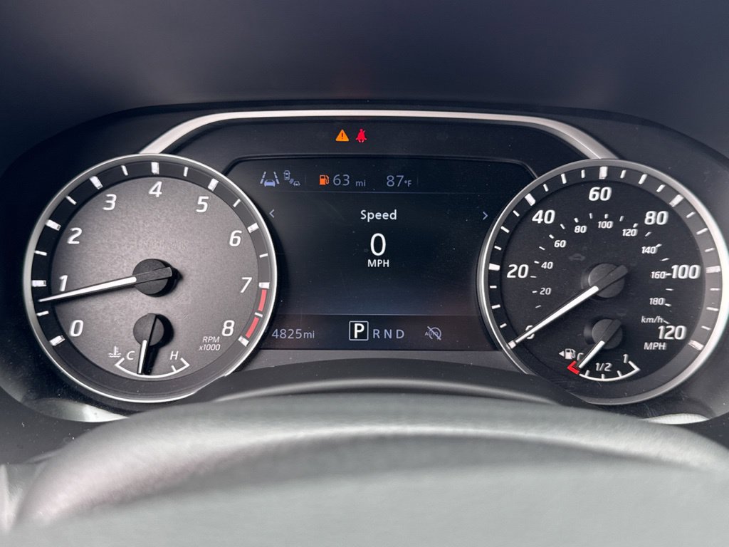 Used 2025 Nissan Frontier SV RWD image 9