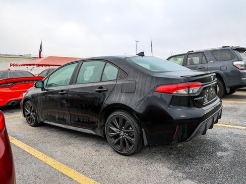 Used 2023 Toyota Corolla SE w/ SE Premium Package image 10