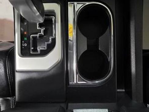 Used 2018 Toyota Tundra Platinum image 22