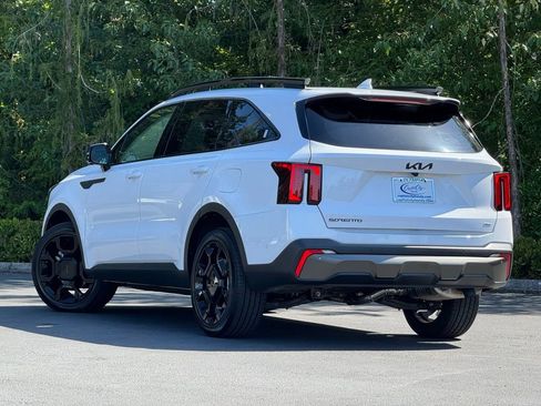 Used 2025 Kia Sorento SX AWD/4WD image 6