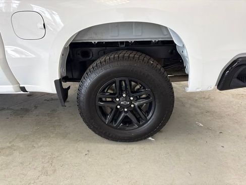 Used 2023 Chevrolet Silverado 1500 LT Trail Boss w/ Protection Package AWD/4WD image 5
