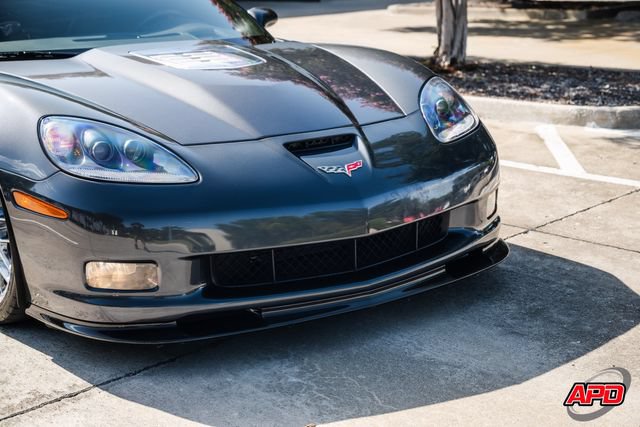 Used 2009 Chevrolet Corvette ZR1 w/ Preferred Equipment Group RWD image 22
