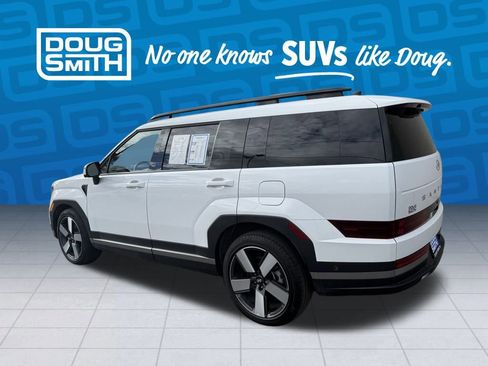 Used 2025 Hyundai Santa Fe Limited image 2