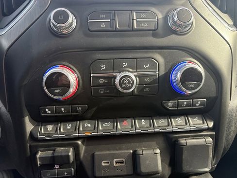 Used 2021 GMC Sierra 2500 Denali w/ Denali Ultimate Package image 20