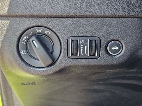 Used 2023 Dodge Charger SXT RWD image 18