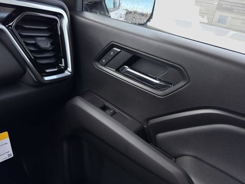 New 2026 GMC Canyon Elevation w/ Convenience Package AWD/4WD image 17