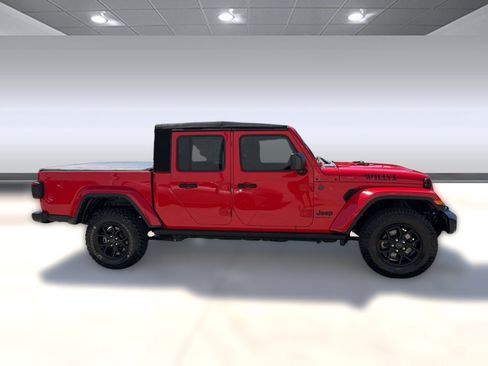 Used 2024 Jeep Gladiator Sport AWD/4WD image 7