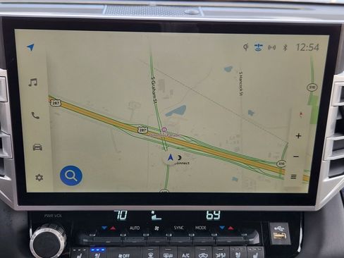 Used 2025 Toyota Tundra Platinum AWD/4WD image 18