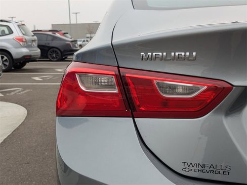 Used 2025 Chevrolet Malibu LT image 42