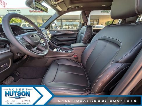 New 2026 Jeep Grand Cherokee L Limited RWD image 20