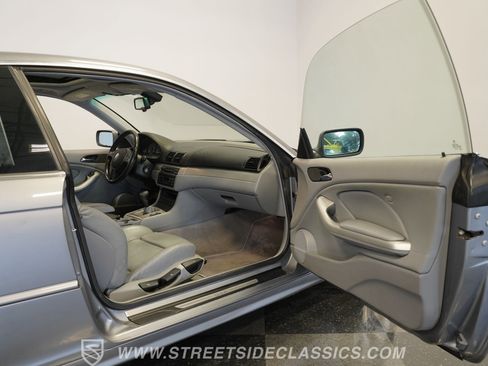 Used 2004 BMW 325Ci Coupe image 39