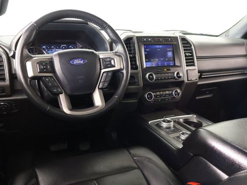 Used 2021 Ford Expedition XLT AWD/4WD image 2