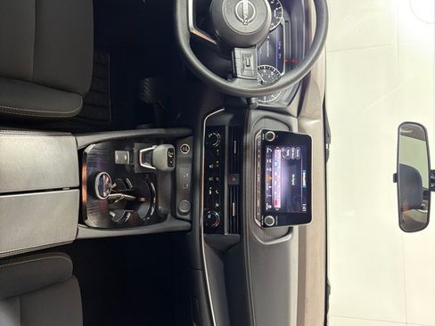 Used 2023 Nissan Rogue S AWD/4WD image 26