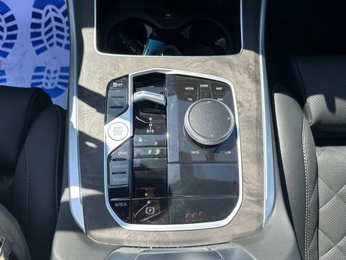 Certified 2026 BMW X5 sDrive40i w/ Climate Comfort Package image 19