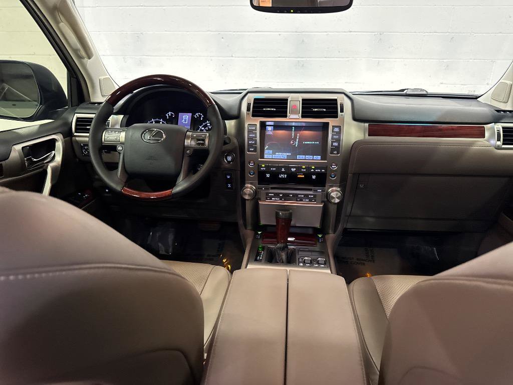 Used 2013 Lexus GX 460 w/ Comfort Plus Pkg AWD/4WD image 64
