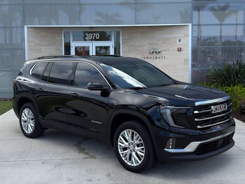 Used 2024 GMC Acadia Elevation image 4