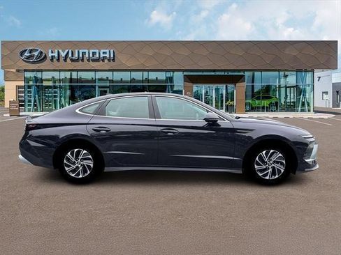 New 2026 Hyundai Sonata Blue image 9