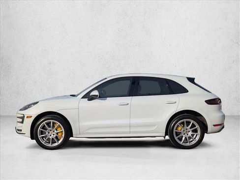 Used 2016 Porsche Macan Turbo image 9
