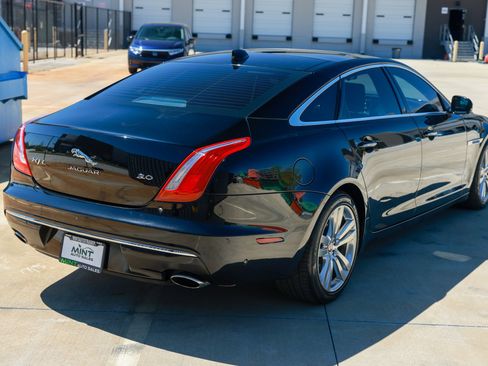 Used 2017 Jaguar XJ L Portfolio image 16